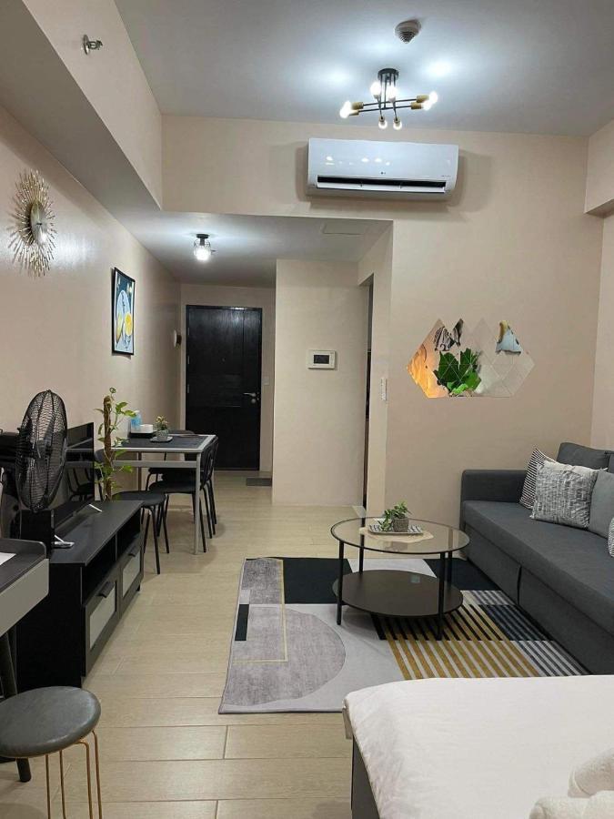 Studio Condo Building 81 Newport Boulevard Manila Exteriér fotografie