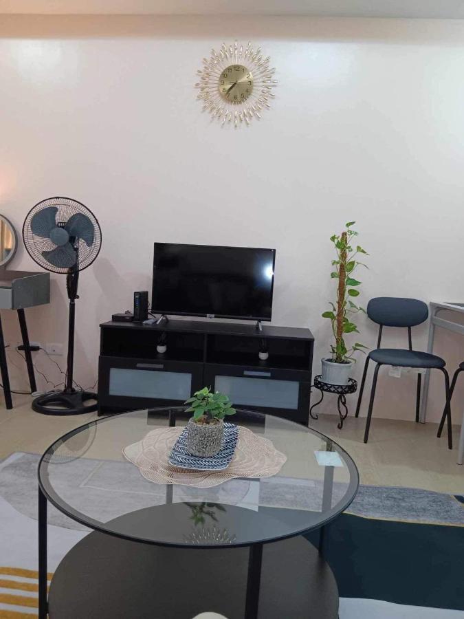 Studio Condo Building 81 Newport Boulevard Manila Exteriér fotografie