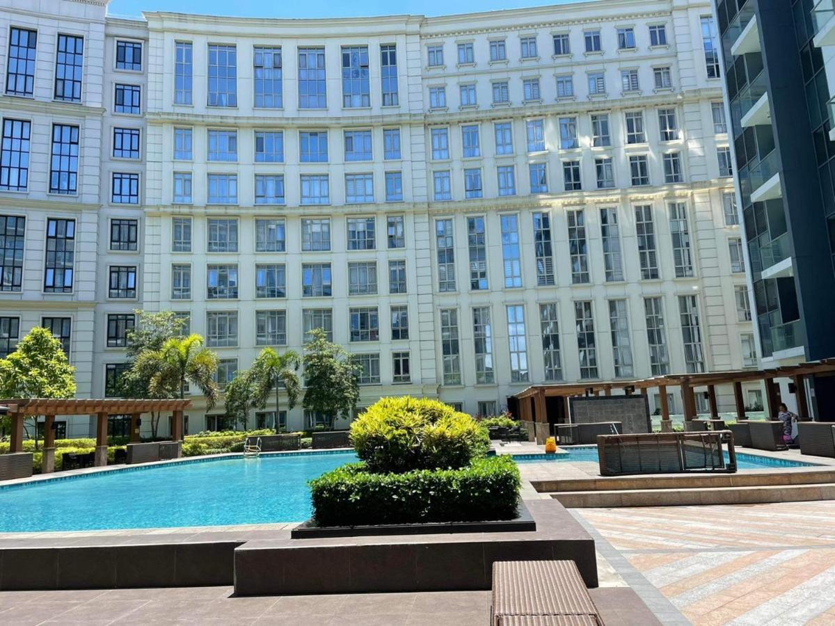 Studio Condo Building 81 Newport Boulevard Manila Exteriér fotografie